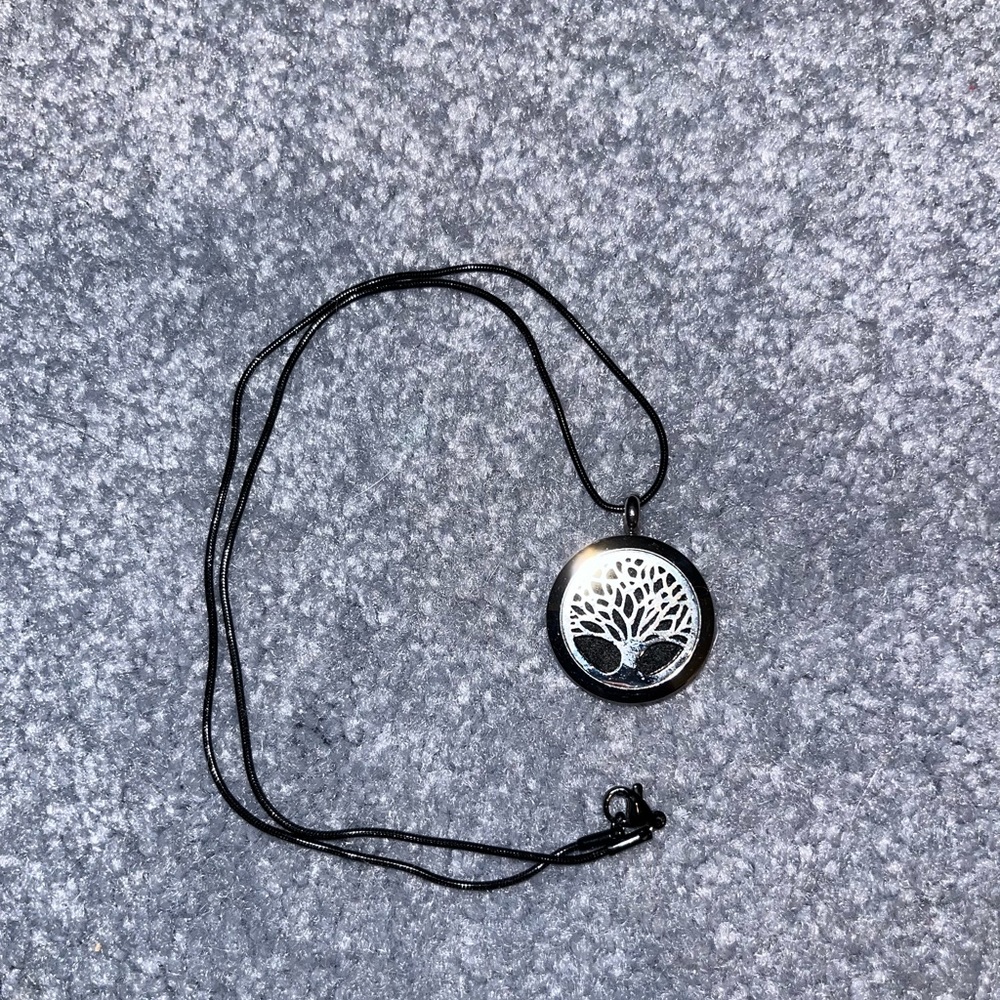 🌳 Tree locket necklace Aromatherapy Essential Oils Pendant